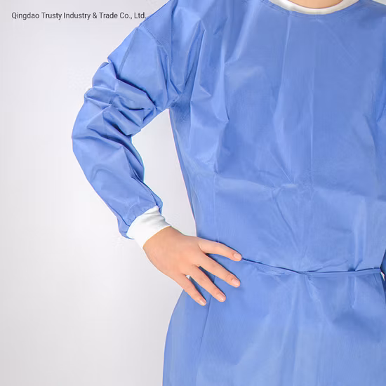Robe d'isolation médicale jetable PE/PP de haute qualité pour hôpital, blouse chirurgicale de protection/blouse de laboratoire